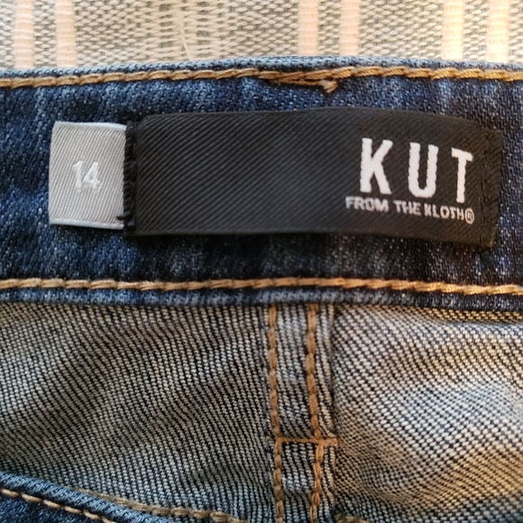 Kut from the Kloth, Woman's size 14, Catherine boyfriend Jeans - Picture 9 of 9